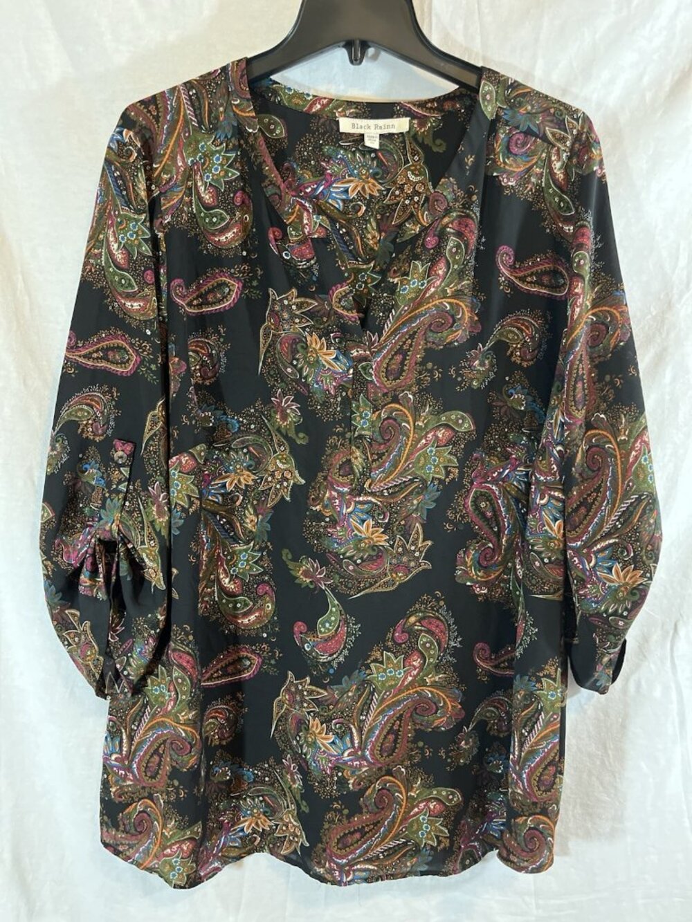Black Rainn Women’s 2X Black Paisley V-Neck Blouse